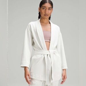 Lululemon Ribbed Softstreme Belted Wrap color Bone size 6